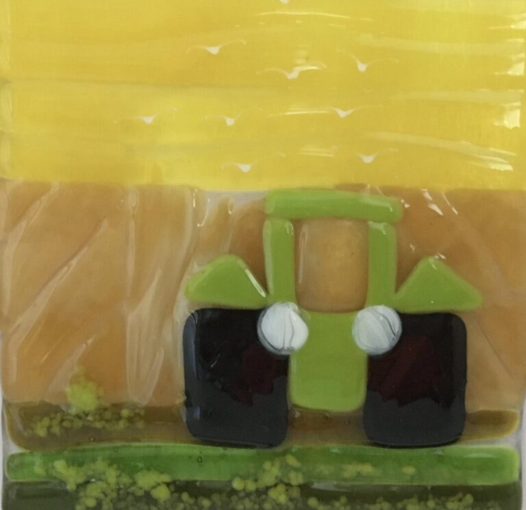 Breagha Glass Green Tractor 3 1 768x745