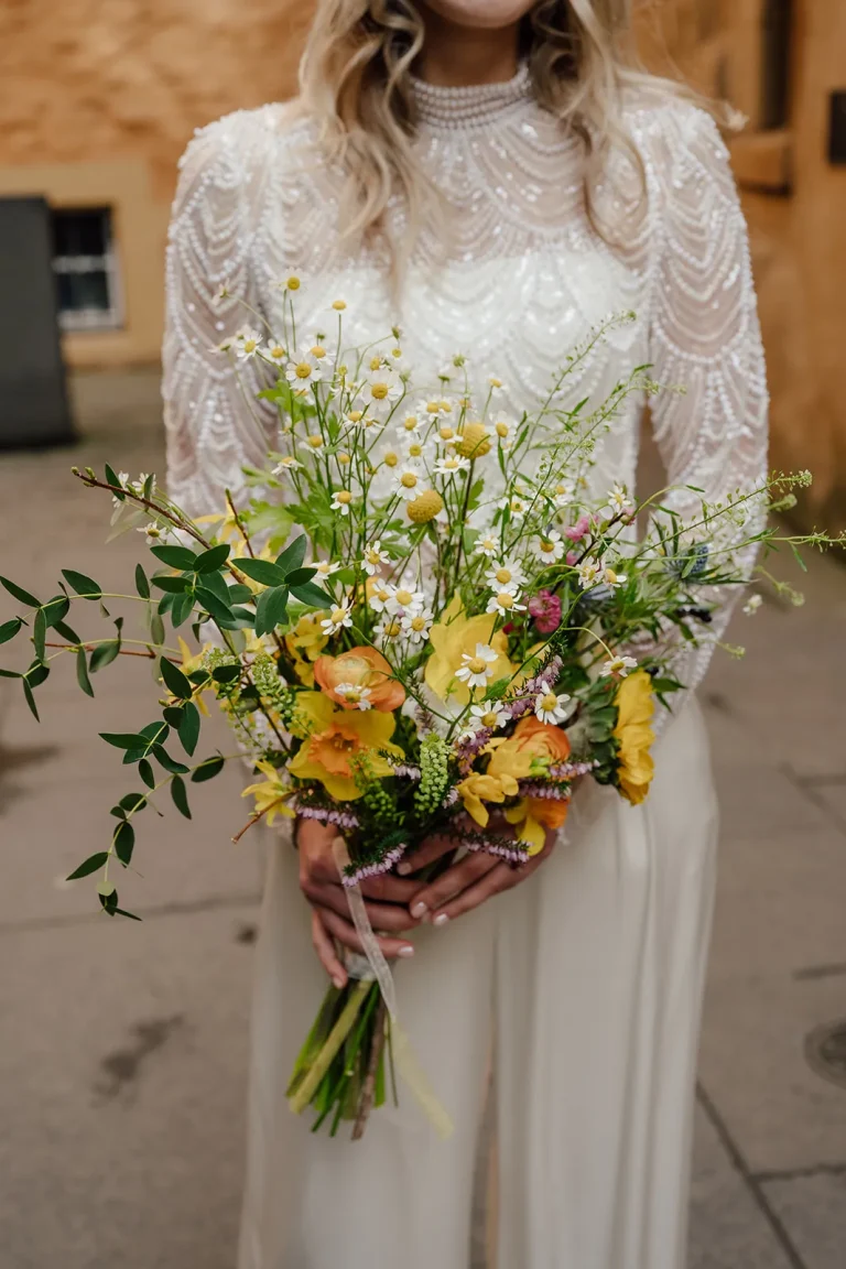 Kilgraston Flowers Wedding 768x1152