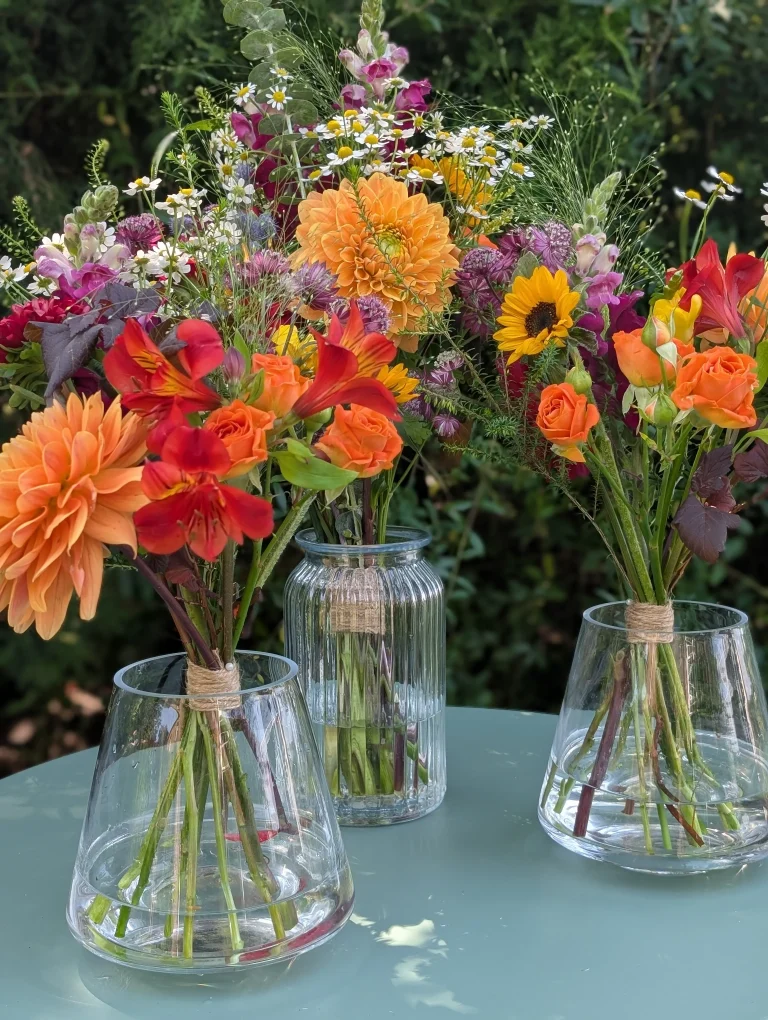Kilgraston Flowers handtied flowers 768x1020