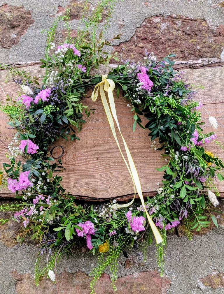 Kilgraston Flowers spring wreath 768x1009